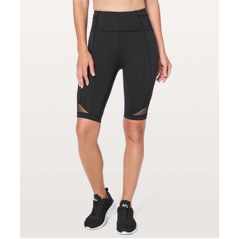 Lululemon black Biker shorts long with mesh - the Forget The Sweat Short